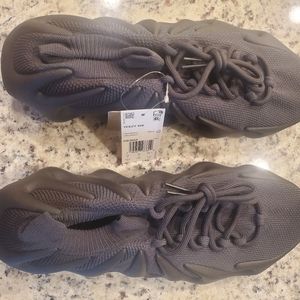 NWT Yeezy 450 Utility Black Size 10.5